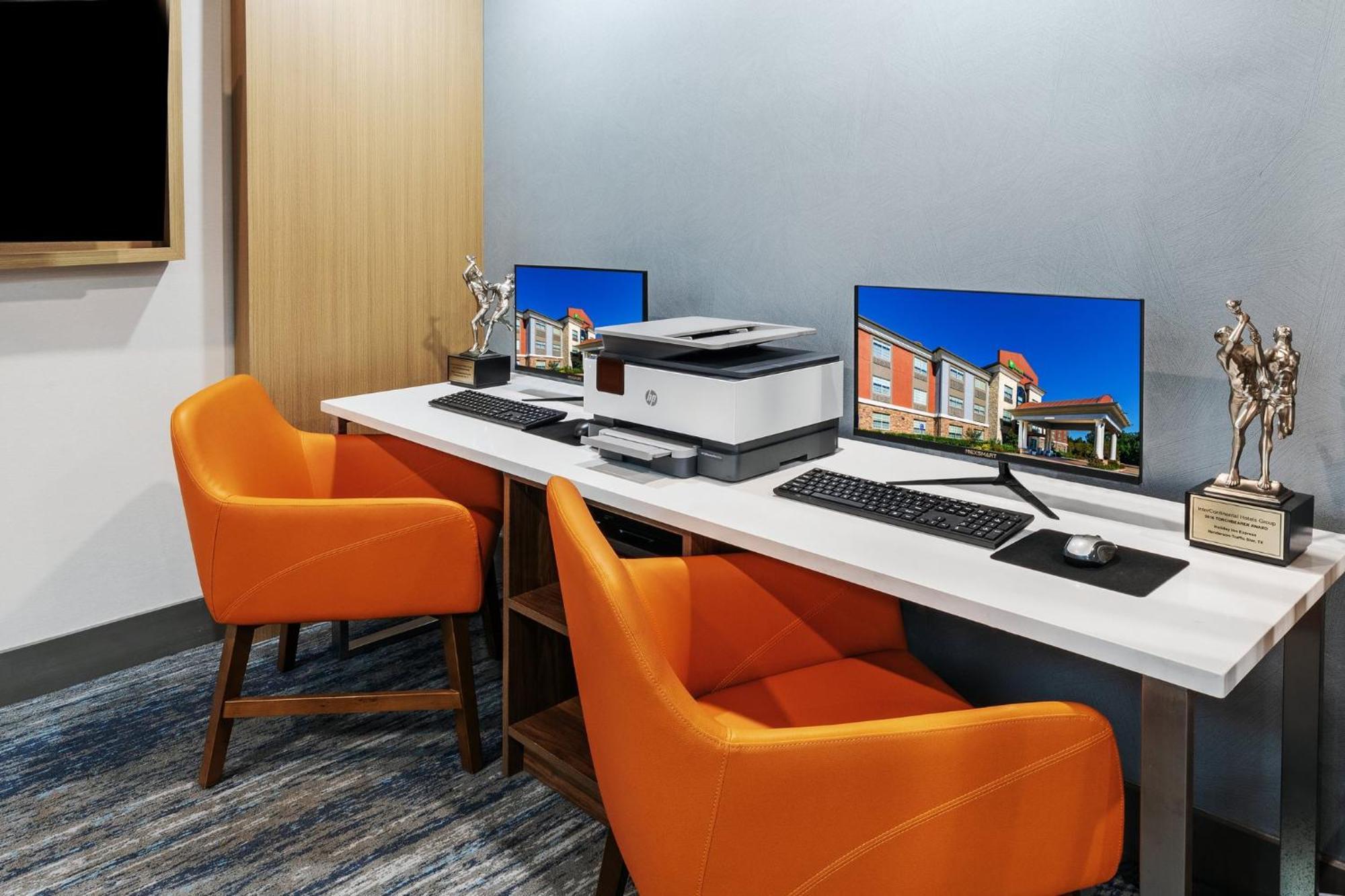 Holiday Inn Express Hotel & Suites Henderson - Traffic Star By Ihg Exterior foto