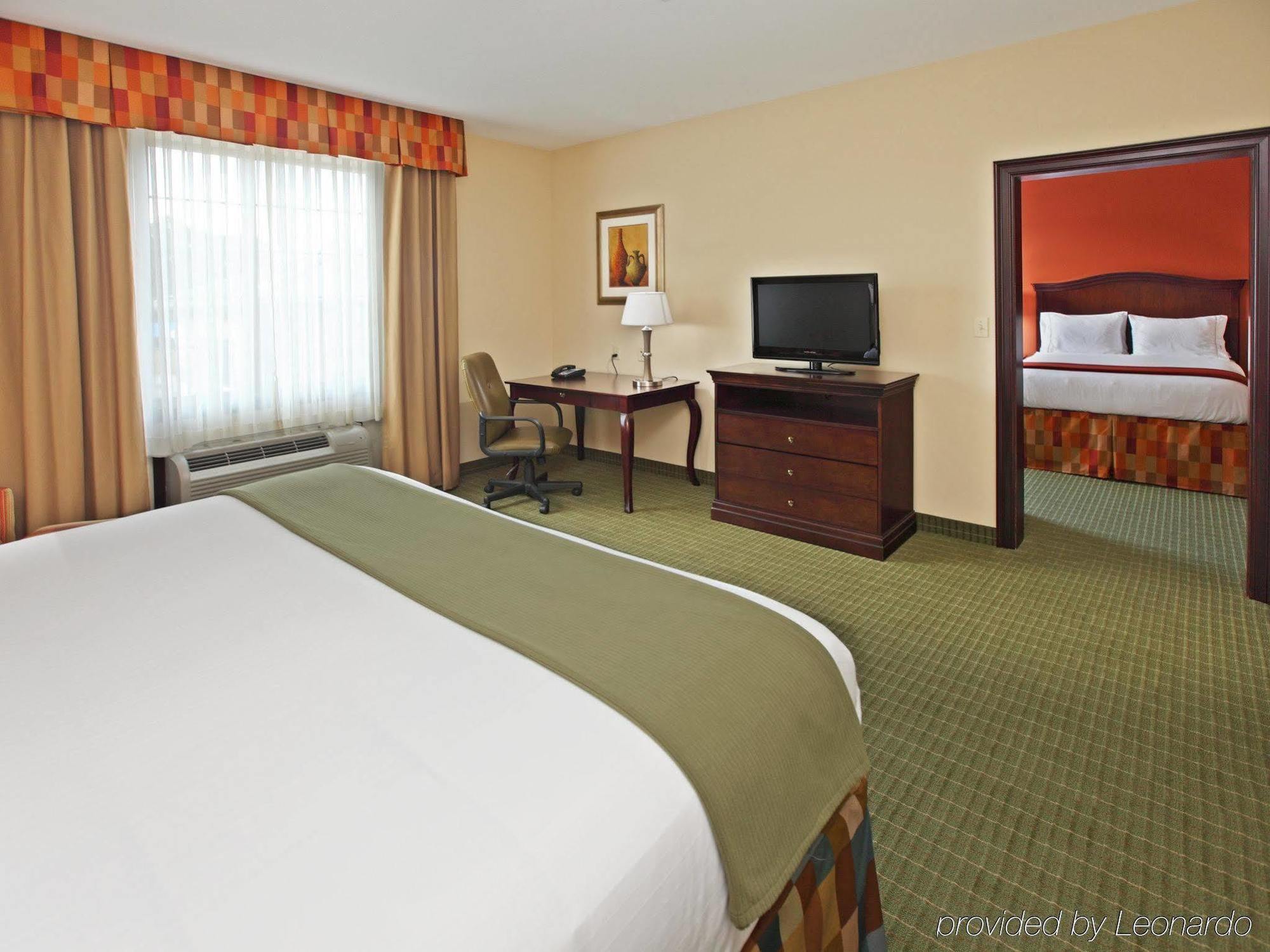Holiday Inn Express Hotel & Suites Henderson - Traffic Star By Ihg Cameră foto